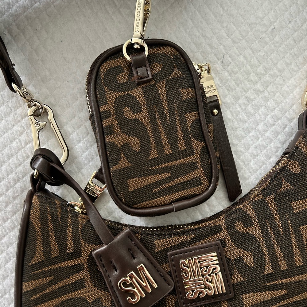 Steve Madden Crossbody Bag - Picture 4 of 4